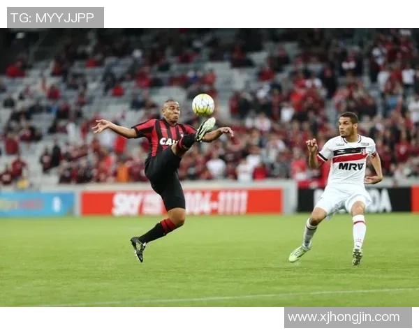 圣保罗对阵巴垃纳体育会精彩赛事回顾与分析